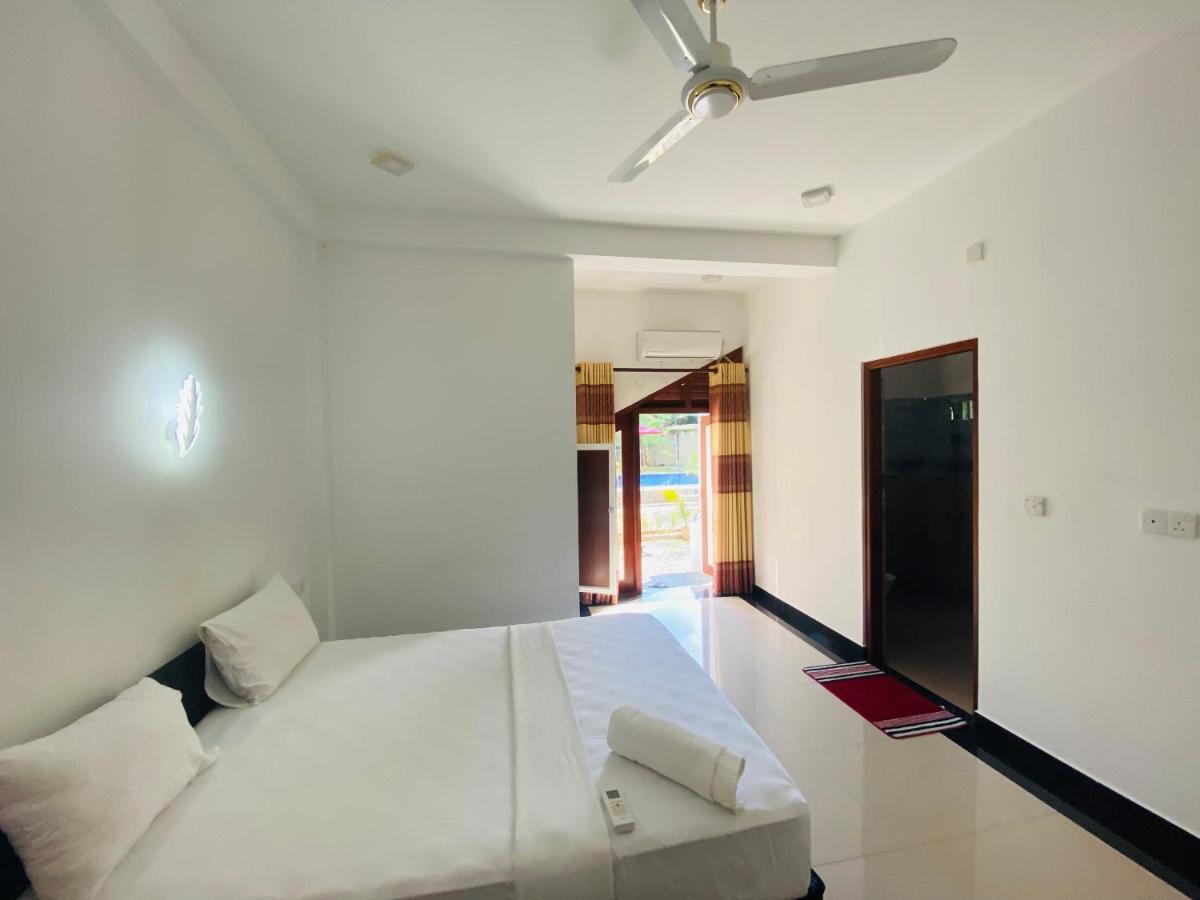The Kingslayer Resort Negombo Dış mekan fotoğraf