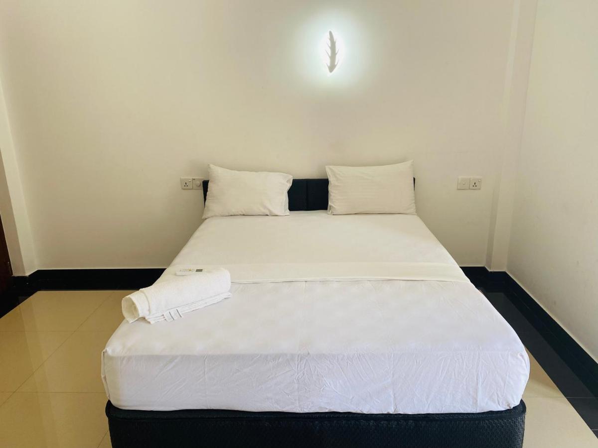 The Kingslayer Resort Negombo Dış mekan fotoğraf