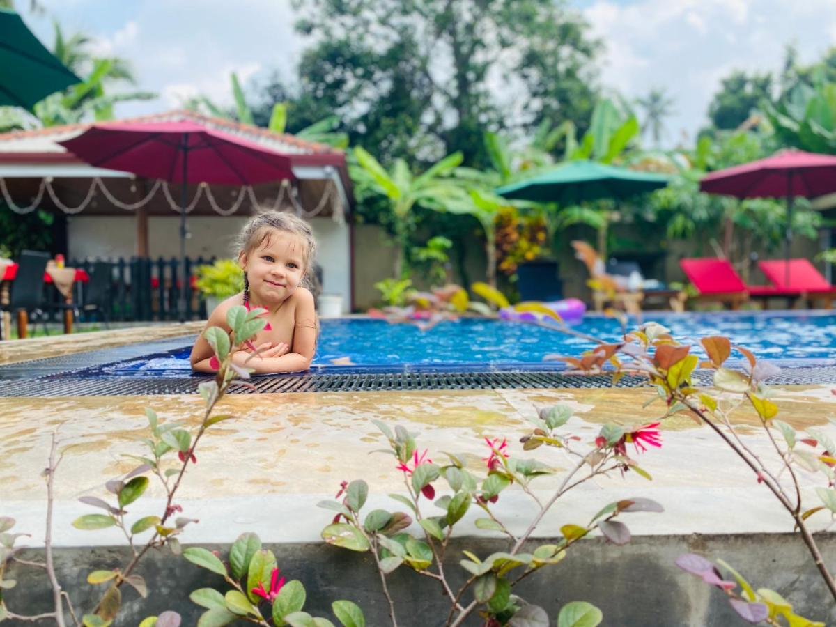 The Kingslayer Resort Negombo Dış mekan fotoğraf
