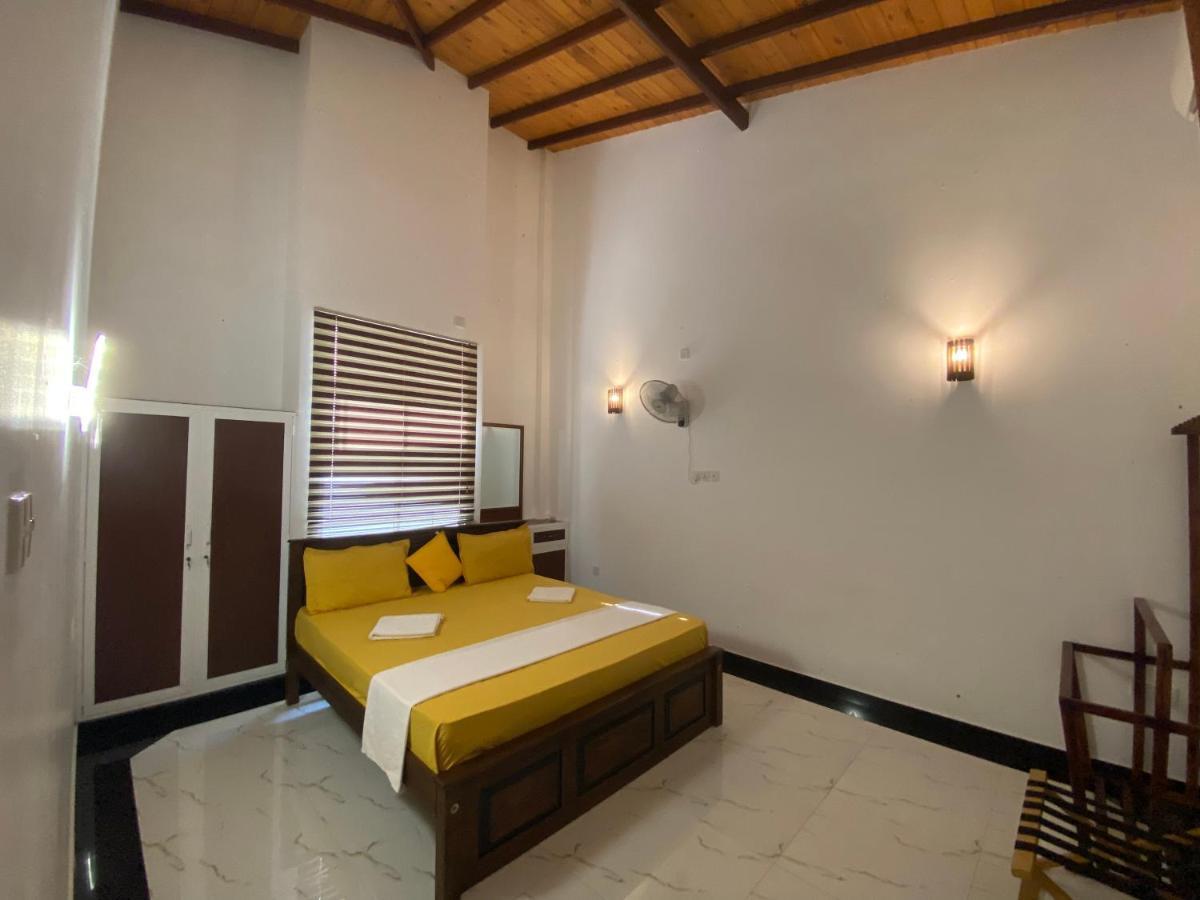The Kingslayer Resort Negombo Dış mekan fotoğraf